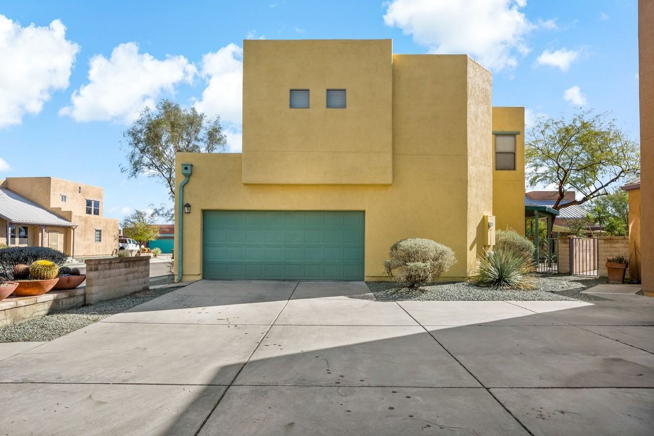 953 W Calle Carasol - Photo 4 of 42