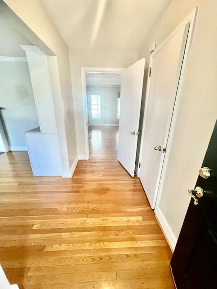 105 W Brentwood Rd - Photo 2 of 24