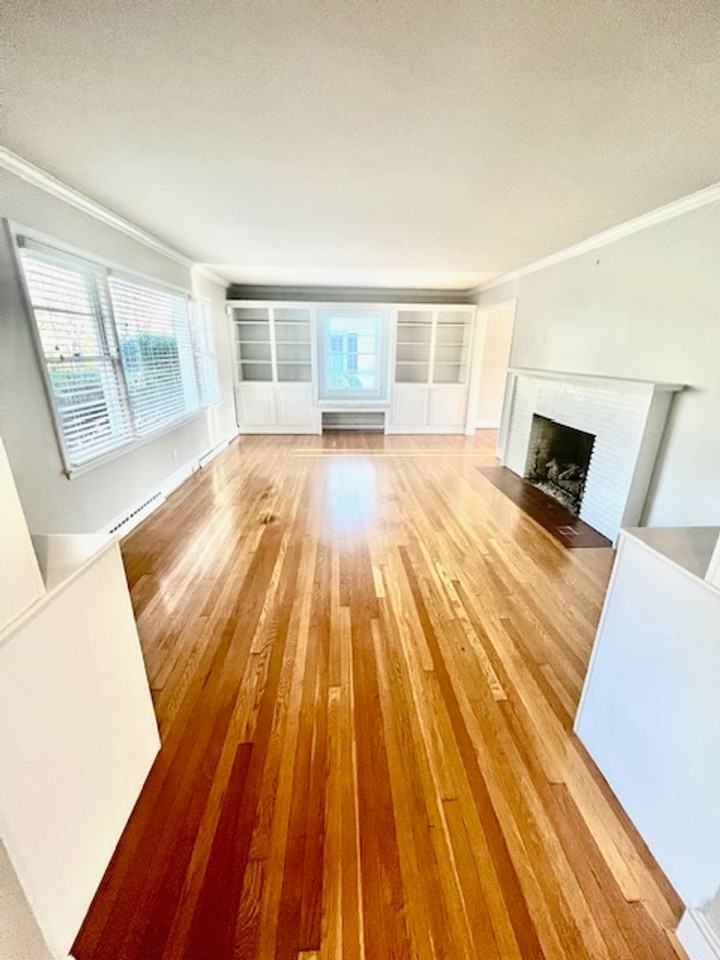 105 W Brentwood Rd - Photo 3 of 24