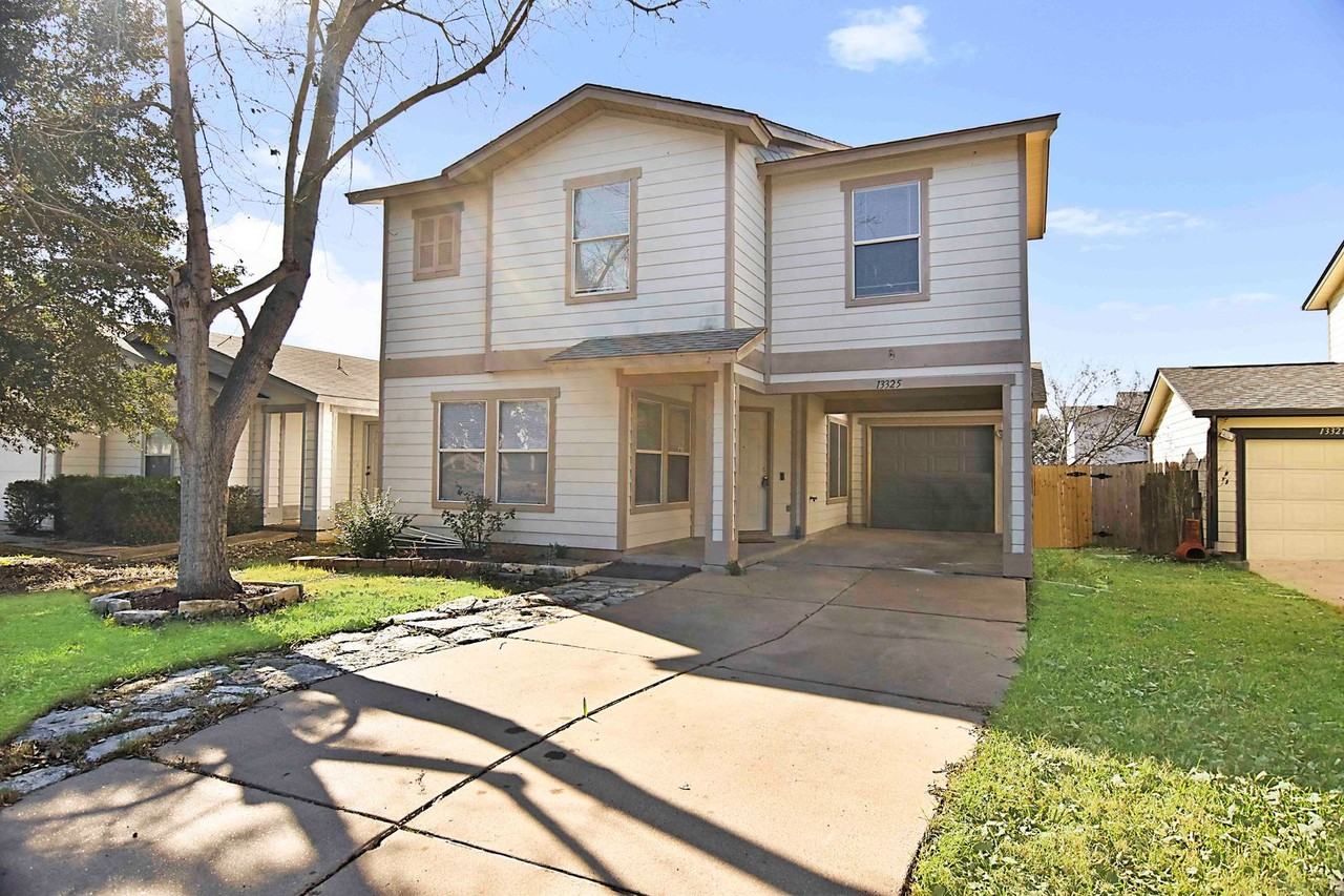 13325 Alysheba Dr - Photo 2 of 23