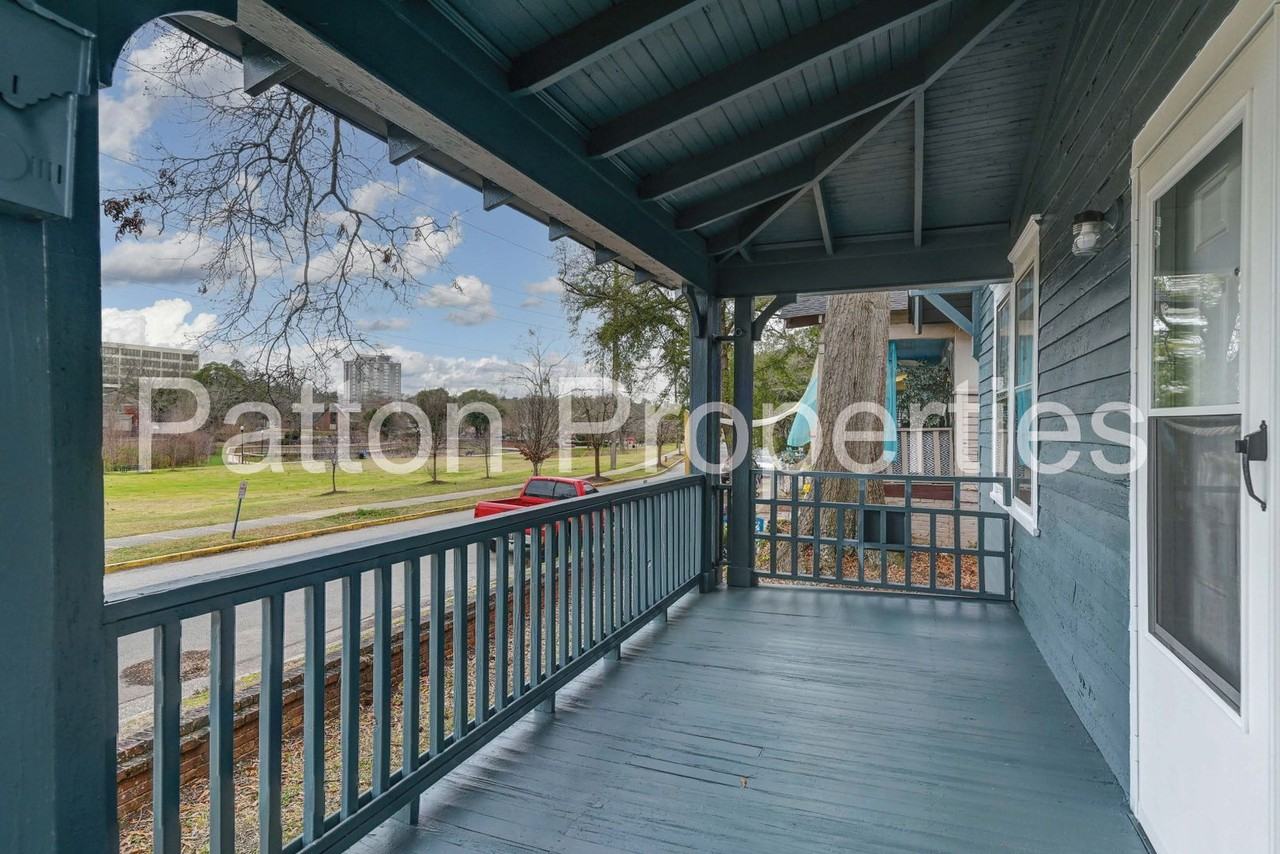 2229 Greene Street - Photo 3 of 20