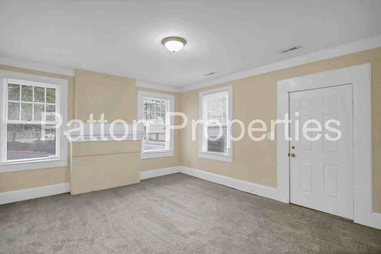 2229 Greene Street - Photo 4 of 20