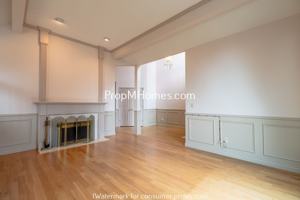 featured image of 8817 Nw Hazeltine St