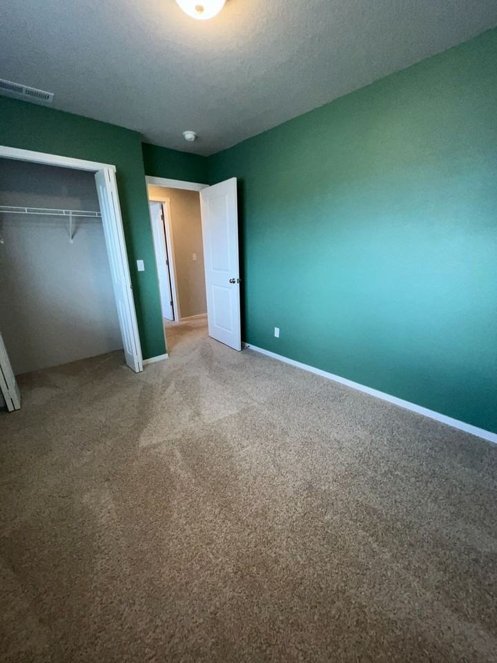 20505 Se Evian Ave - Photo 7 of 16