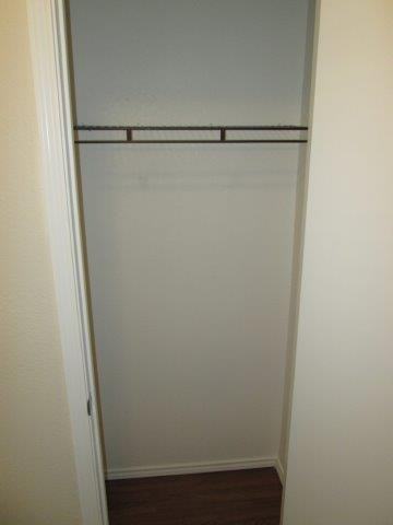 7208 Ridge Rd W - Photo 3 of 24