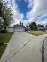 105 River Oaks Dr - Photo 1 of 1