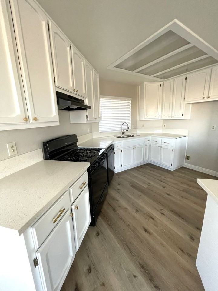 8101 Jacaranda Ave - Photo 6 of 18