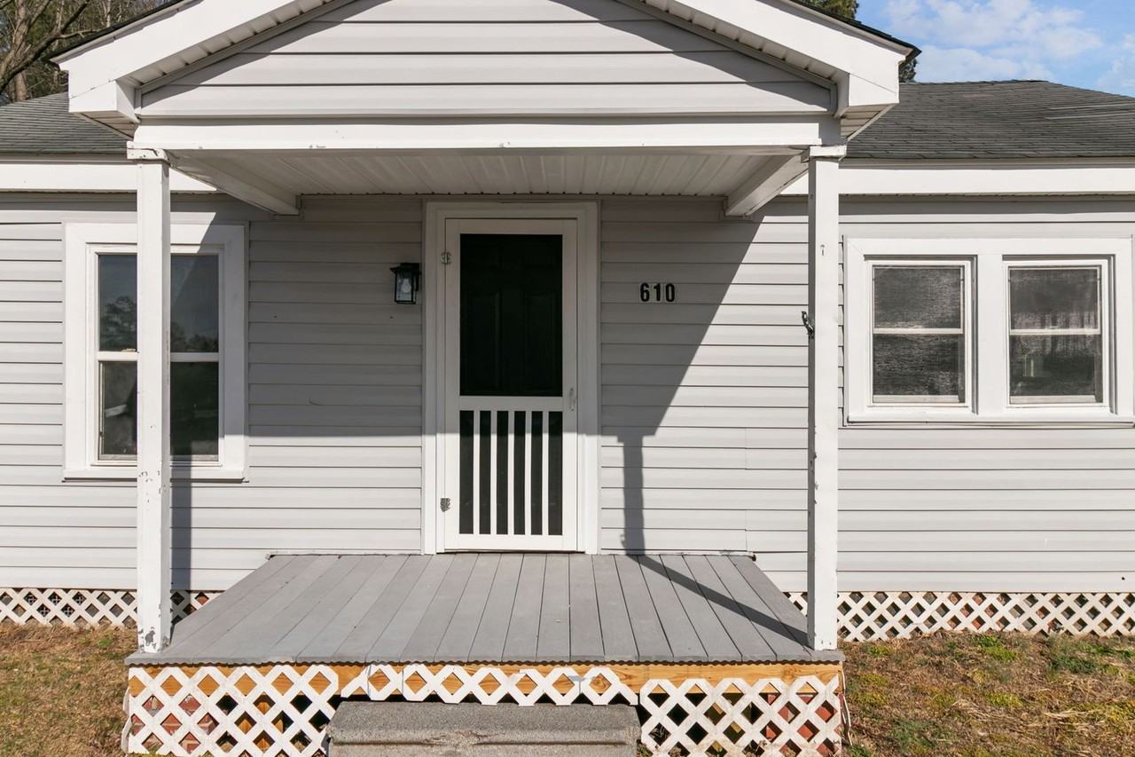 610 Wondertown Dr - Photo 3 of 24