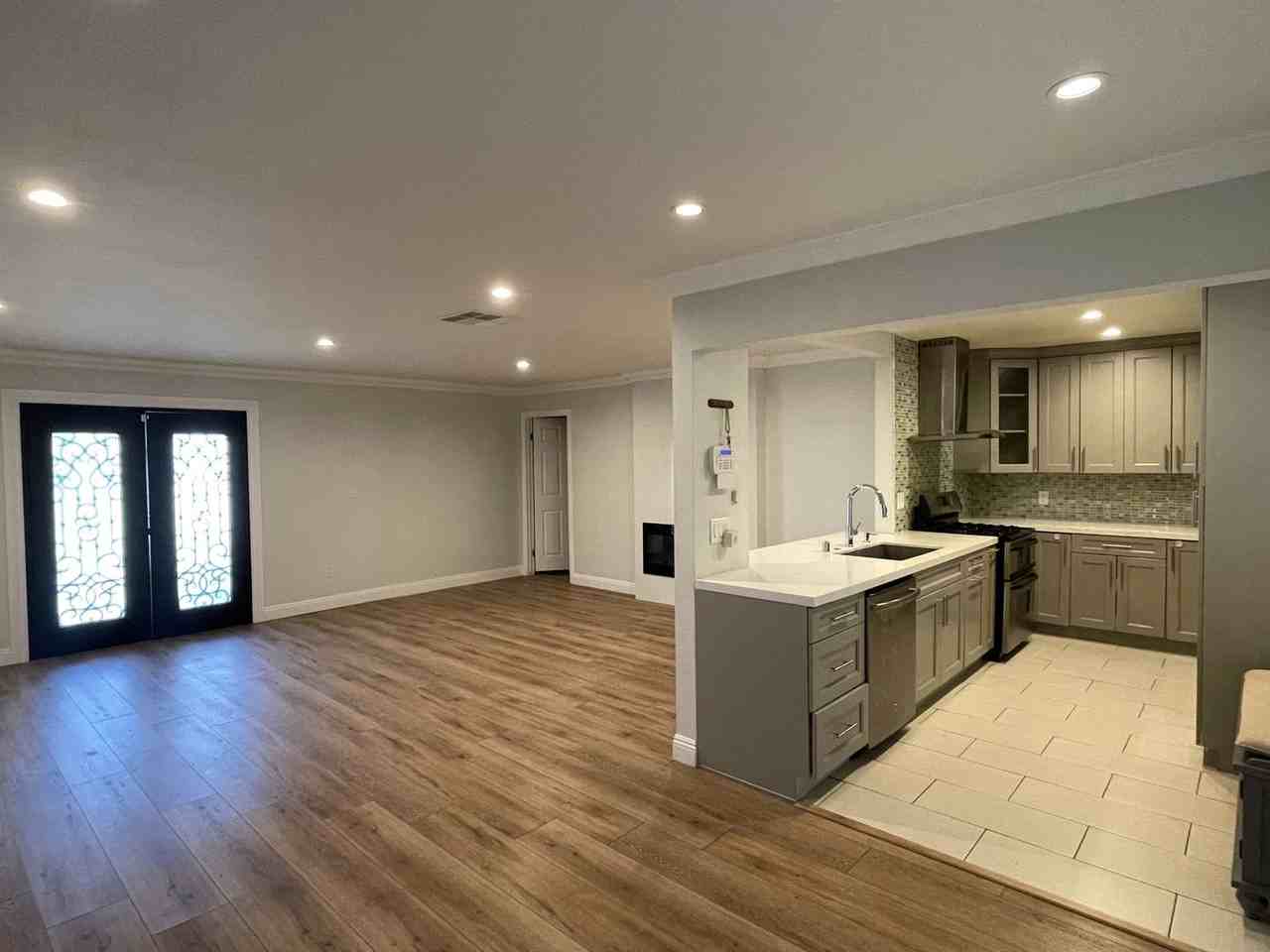 9752 Monogram Ave - Photo 4 of 15