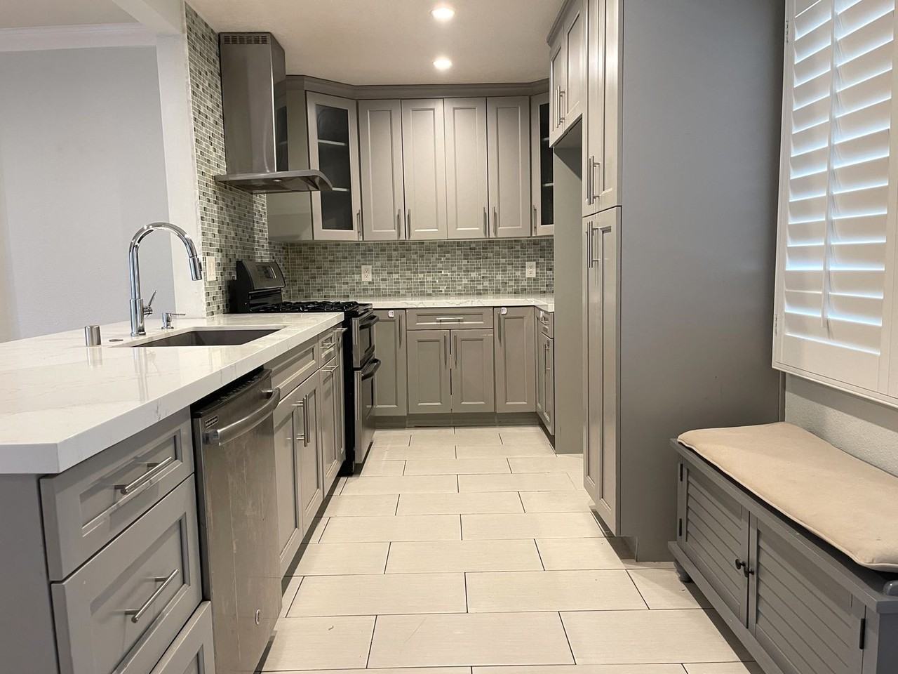 9752 Monogram Ave - Photo 5 of 15