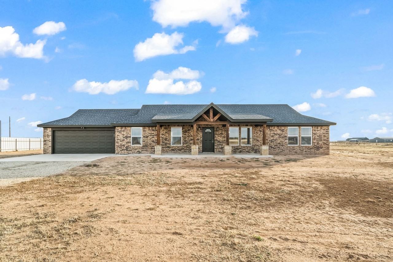 11707 County Road 6400 - Photo 3 of 14