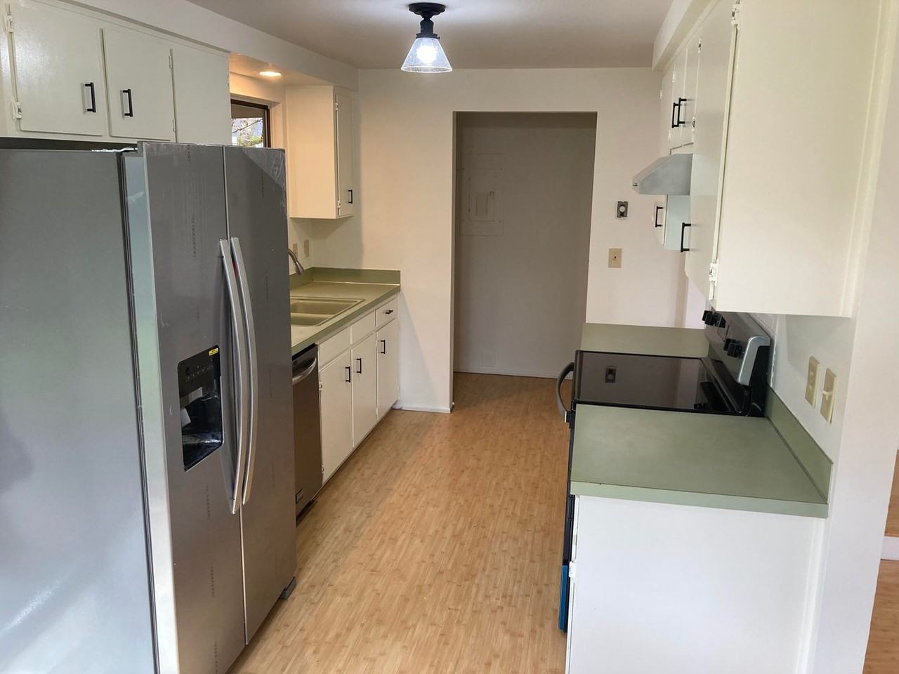 1355 Quaker St - Photo 6 of 22