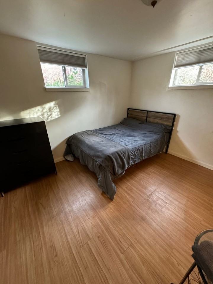 7821 Raleigh St - Photo 5 of 10