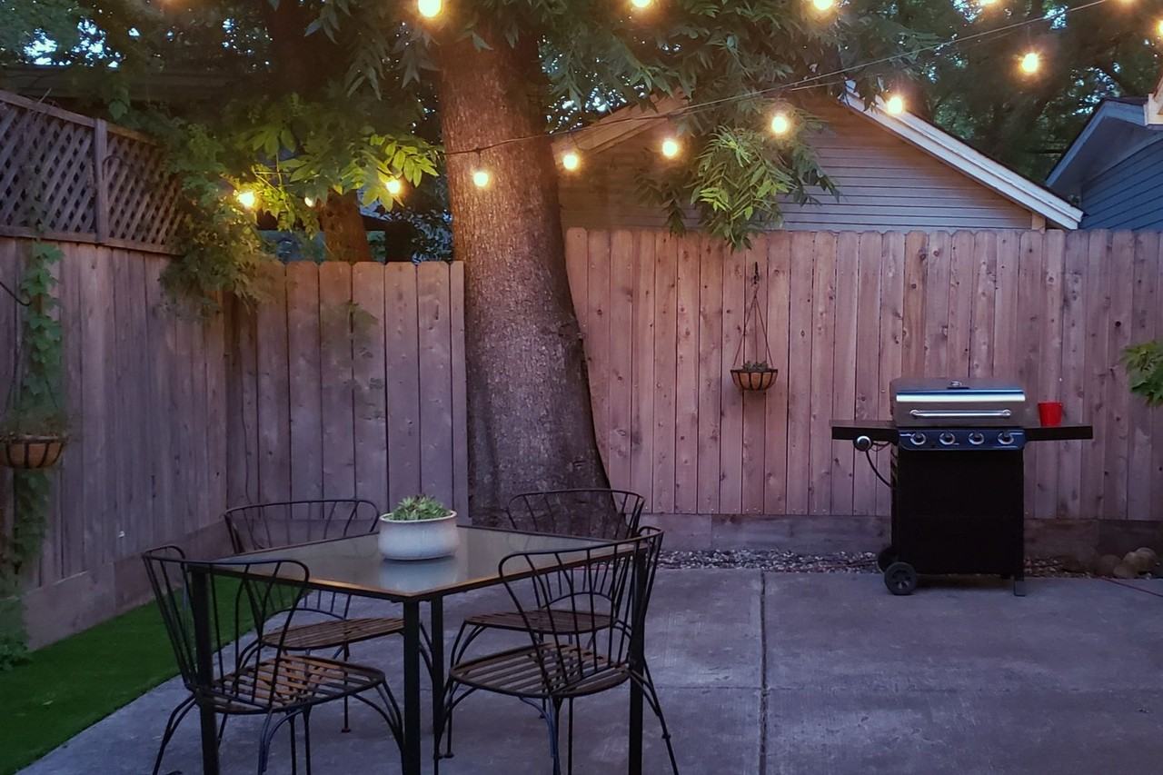 467 E 9th St - Photo 5 of 17