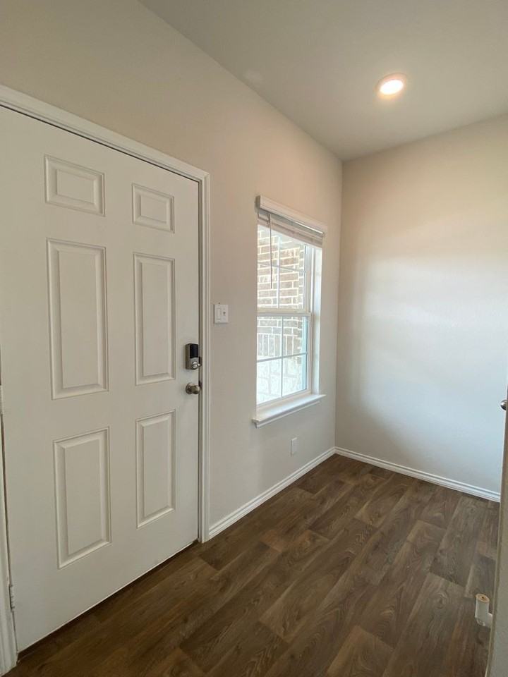 117 Hogans Aly - Photo 3 of 32