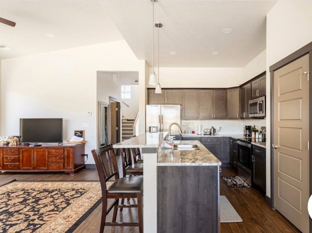 2469 Apex Ave #B - Photo 3 of 38