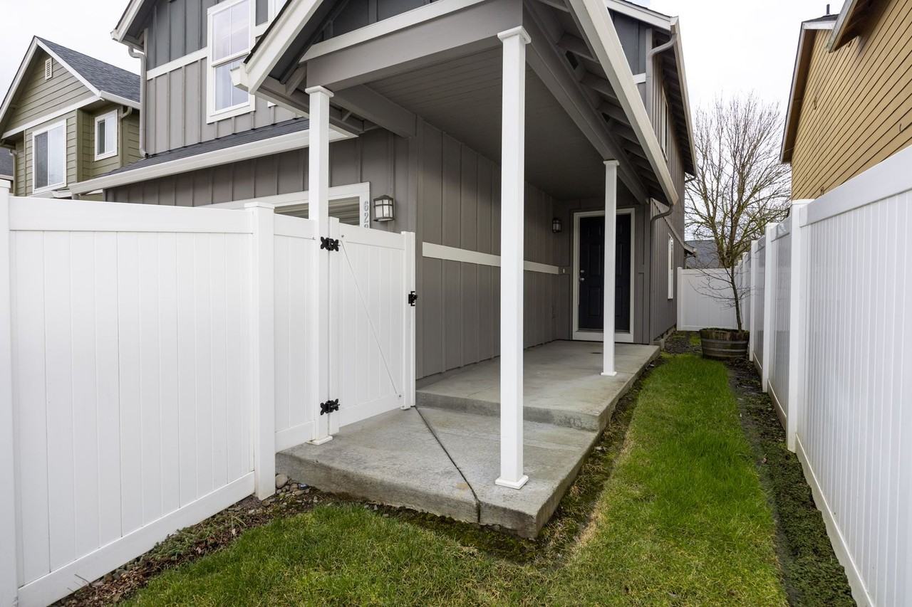 622 Se 14th Ave - Photo 3 of 18