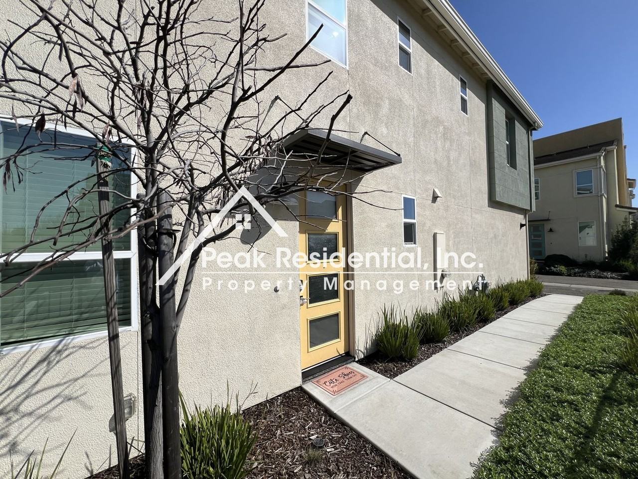 2444 Arena Blvd - Photo 3 of 24