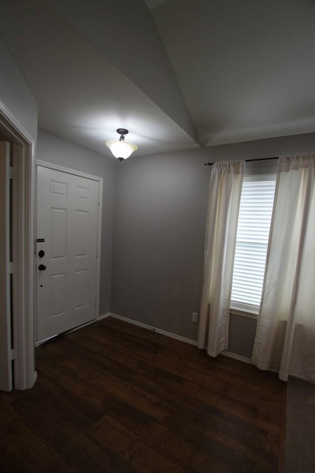 5320 Meadow Ridge Dr - Photo 3 of 33