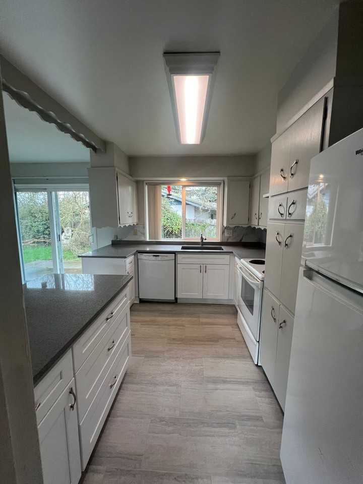 1695 W 22nd Ave - Photo 2 of 19