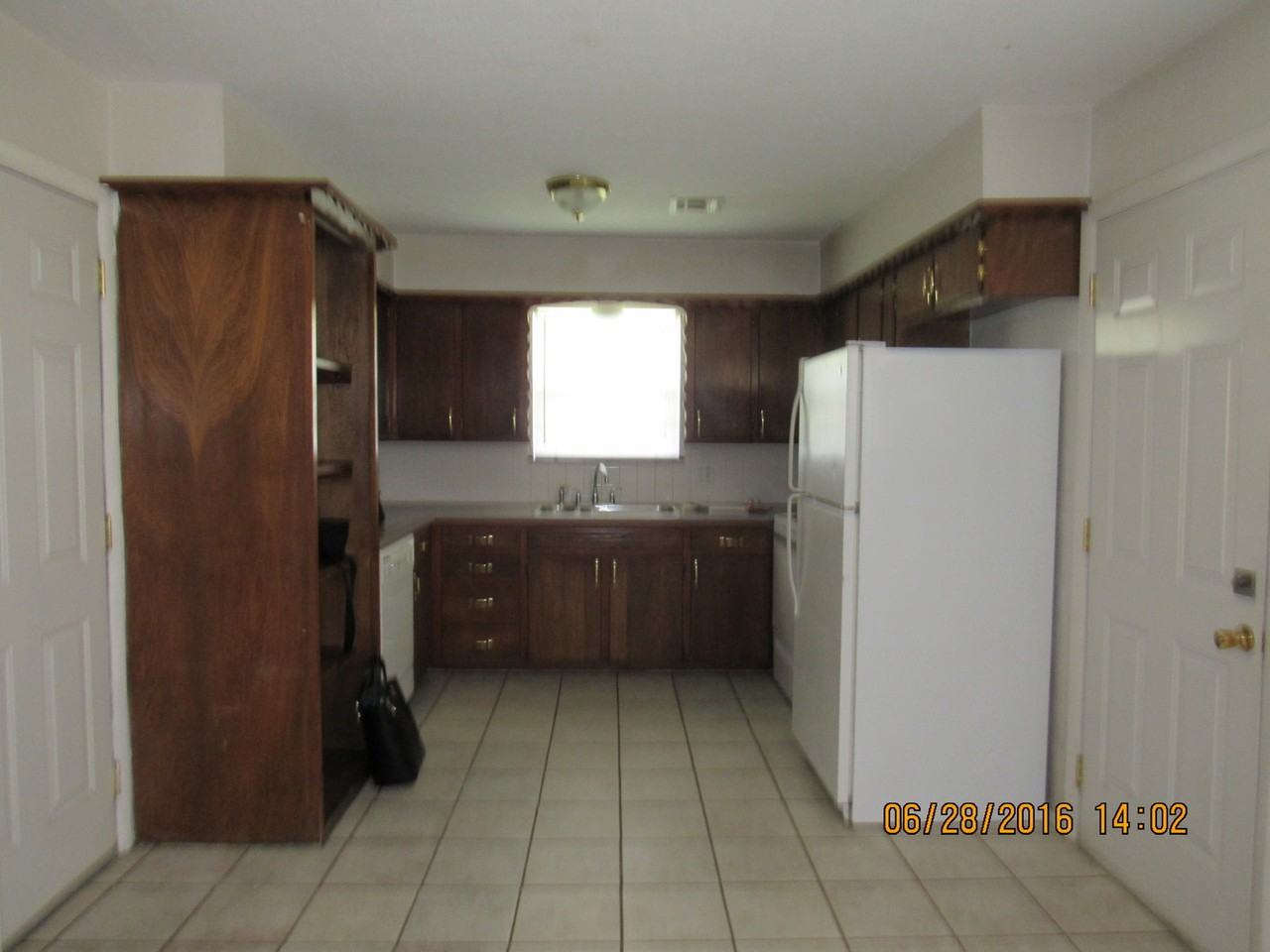 3505 Ne Silcott Pl - Photo 5 of 18