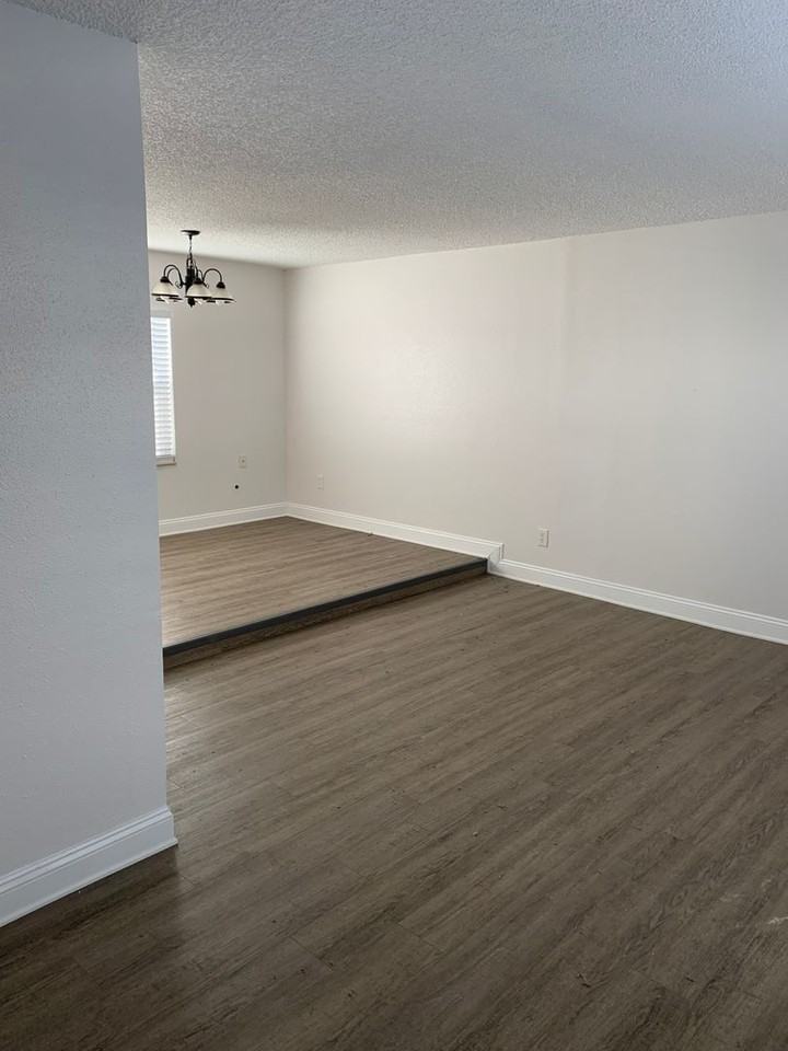 5648 Townhouse Dr - Photo 5 of 20