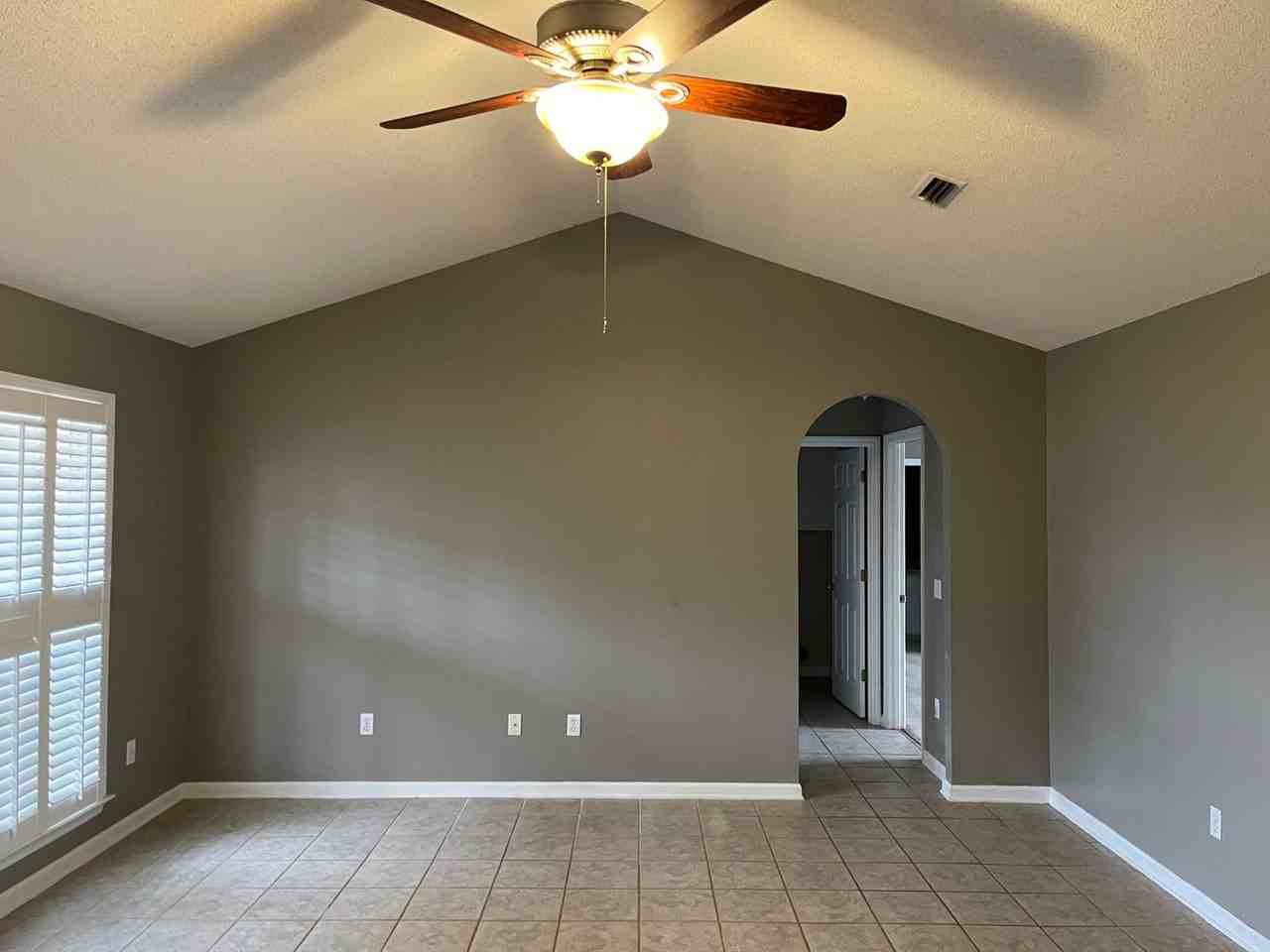 105 County Road 740 - Photo 2 of 36