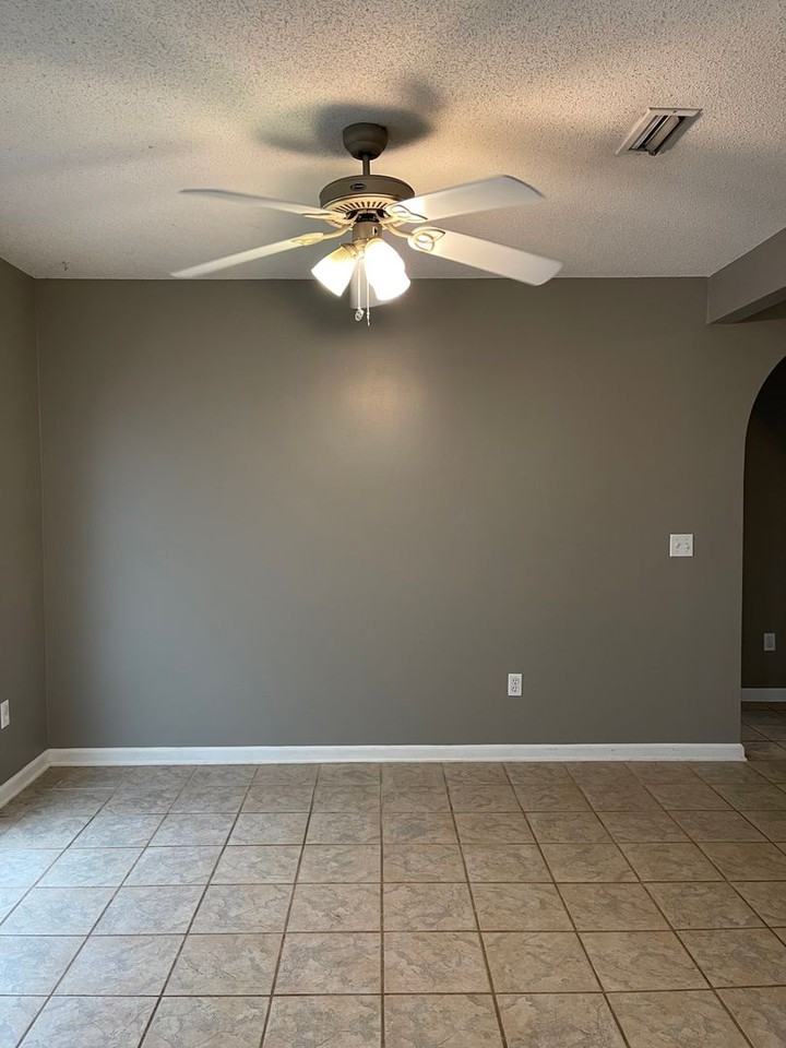 105 County Road 740 - Photo 6 of 36