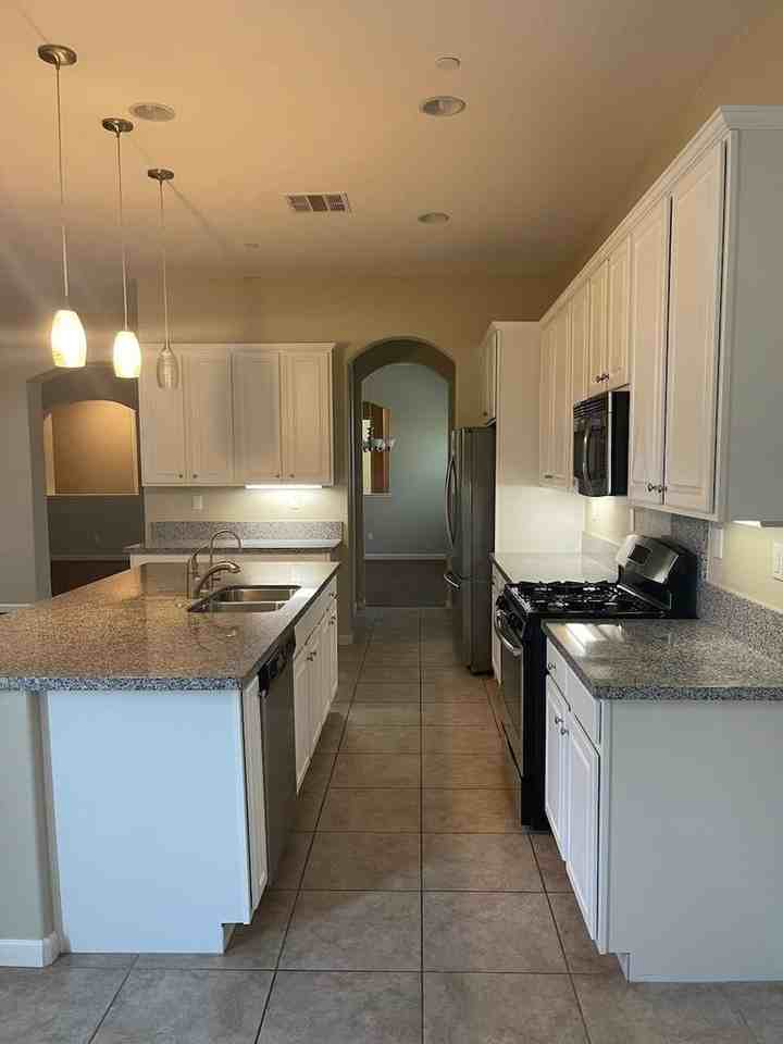 15514 Saint Clement Way - Photo 7 of 22
