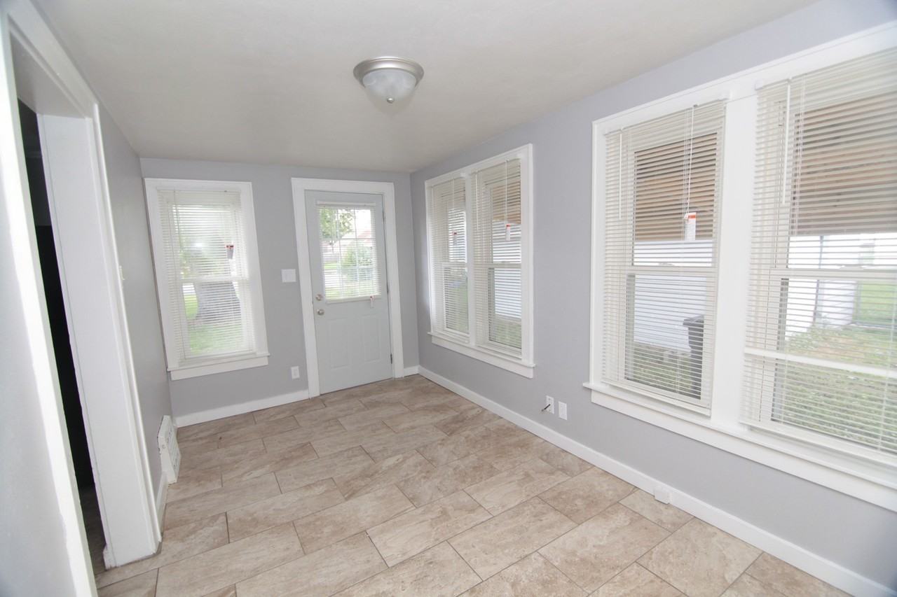 2015 38th St - Photo 3 of 17