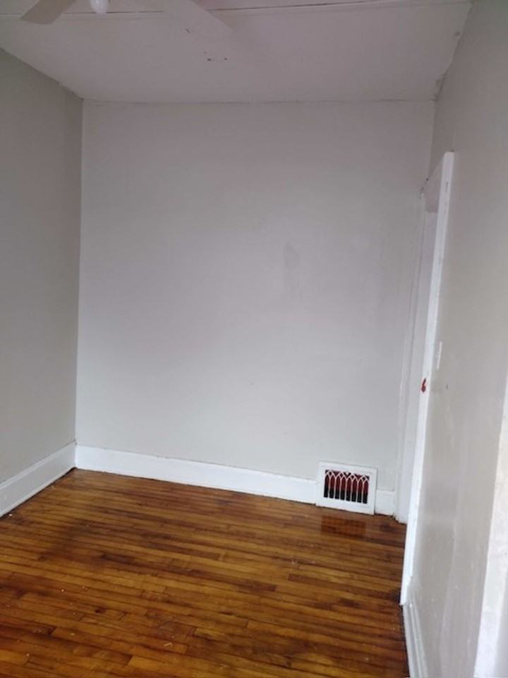 1110 59th St - Photo 2 of 17