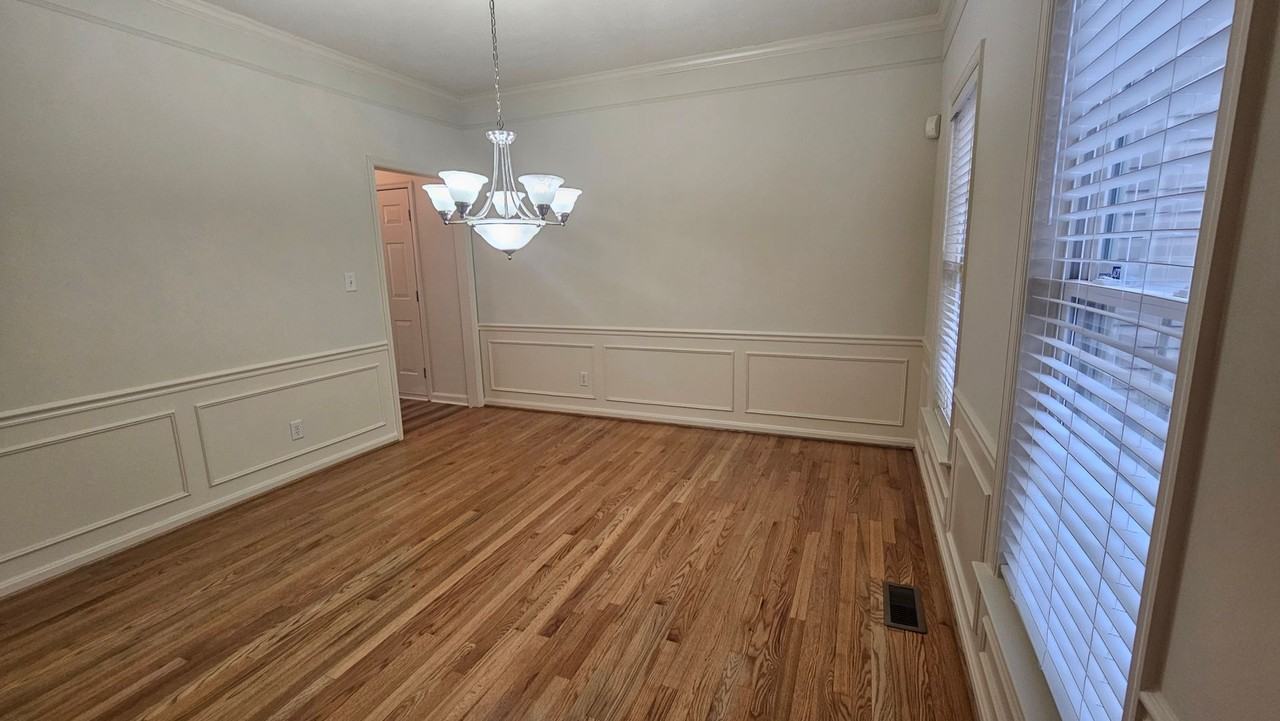 2822 Slingerland Dr - Photo 5 of 50