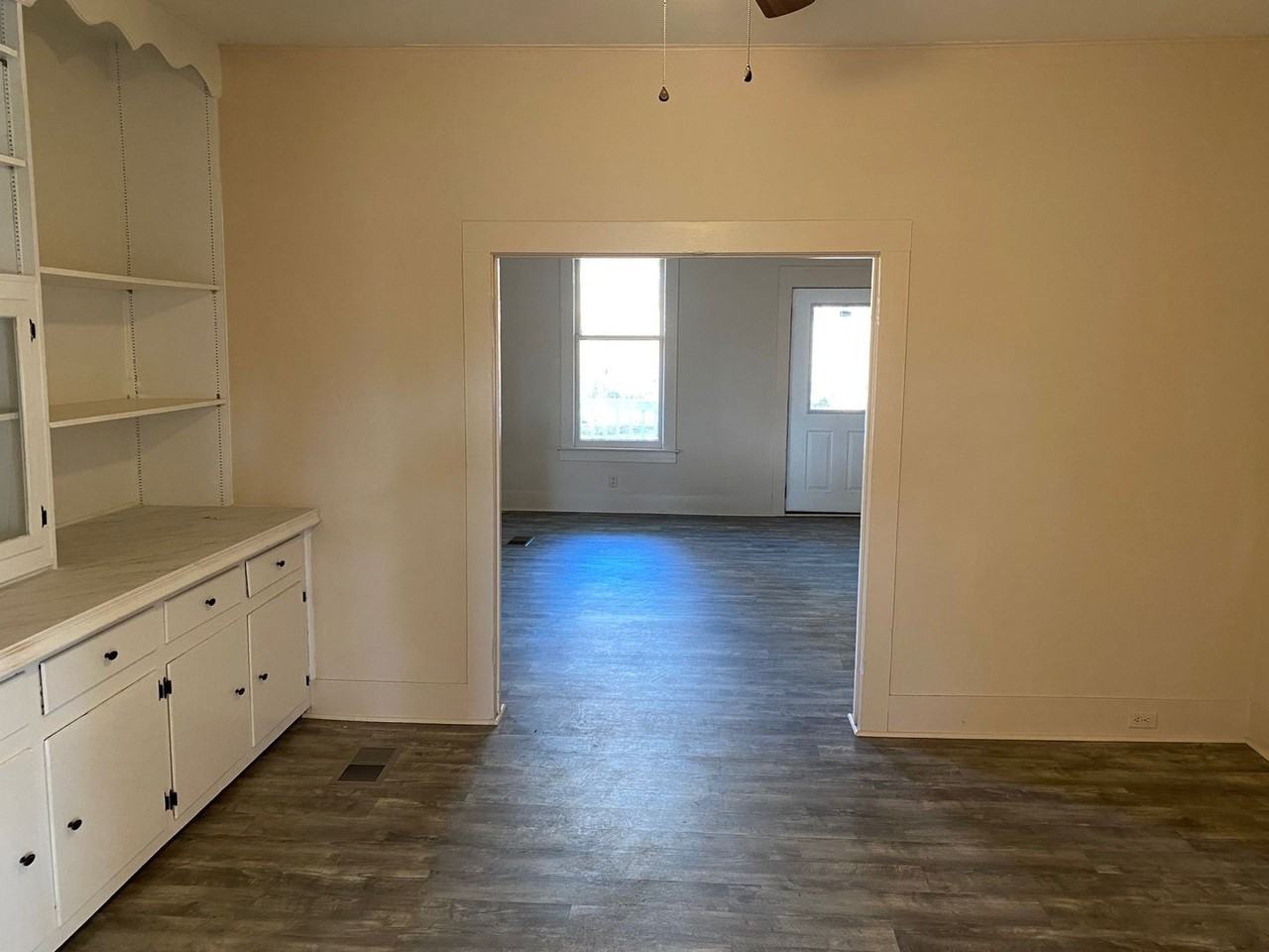 310 Wood St - Photo 7 of 10