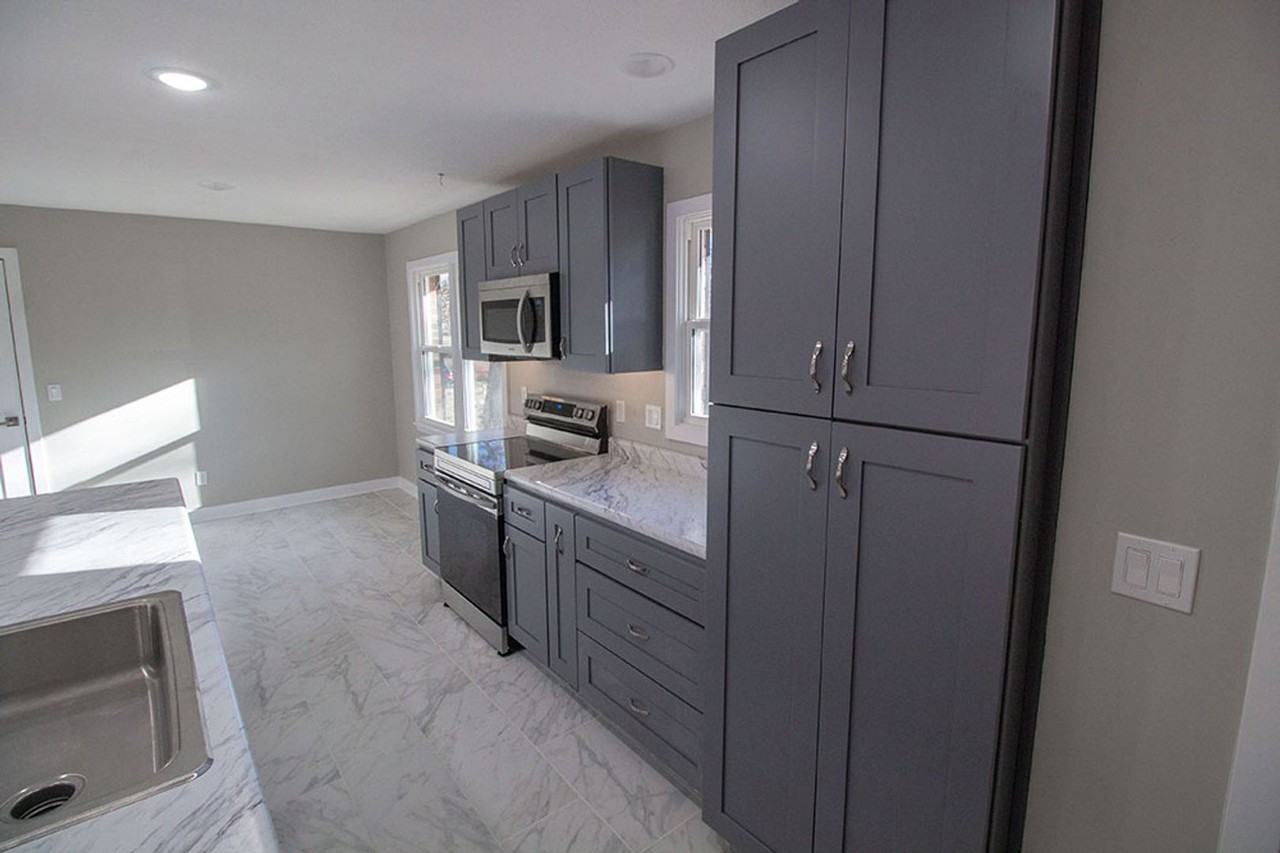 715 Bluff Dale Dr - Photo 7 of 32