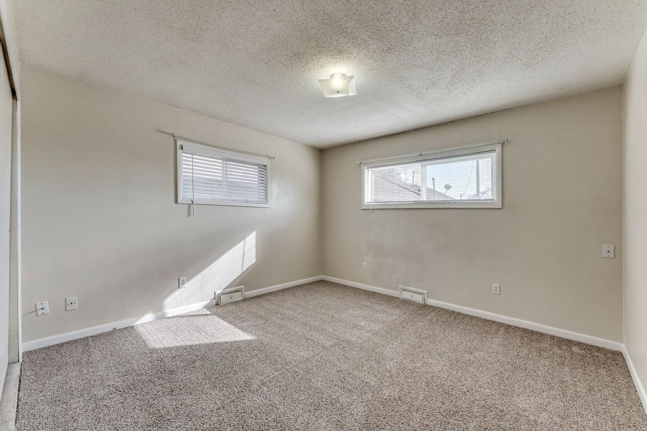 1459 G St - Photo 6 of 11