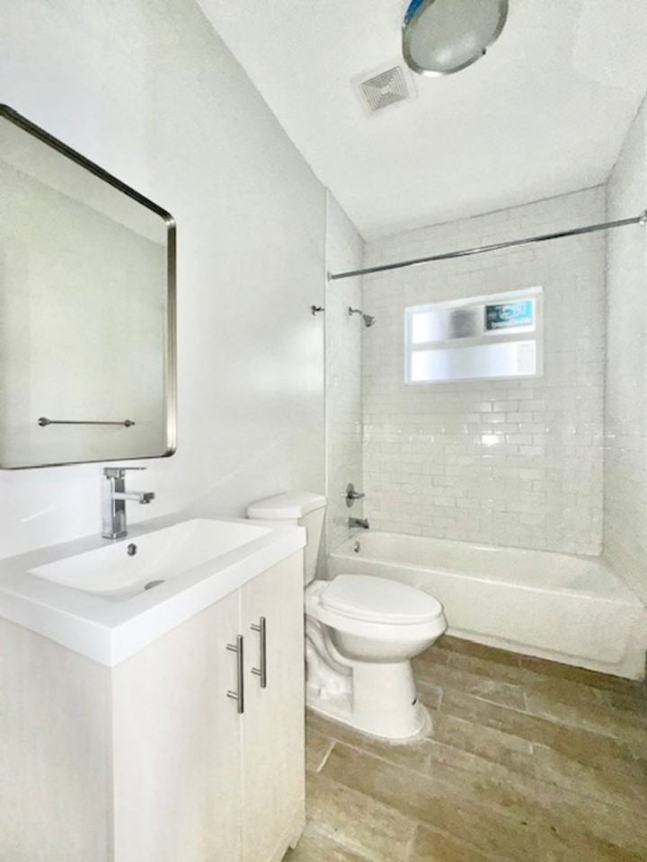 845 Nw 12th St - Photo 4 of 9