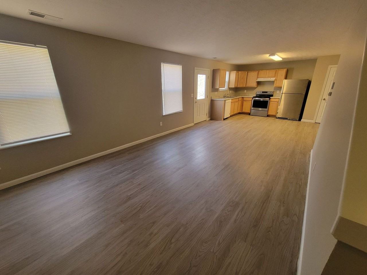 414 Herbert Ave - Photo 2 of 14