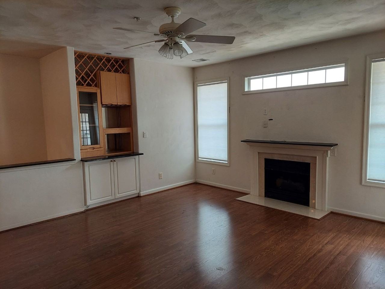 1061 Grand Oak Ln - Photo 4 of 13