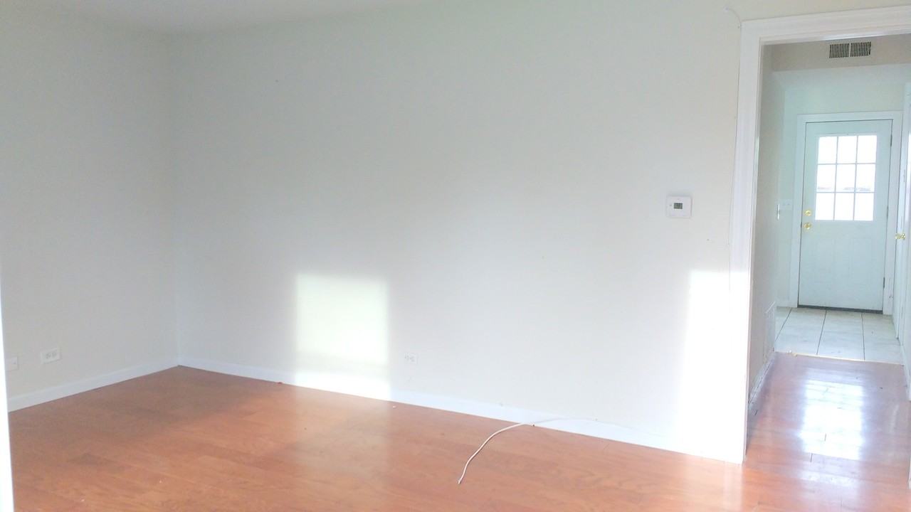 1851 Mckool Ave - Photo 2 of 11