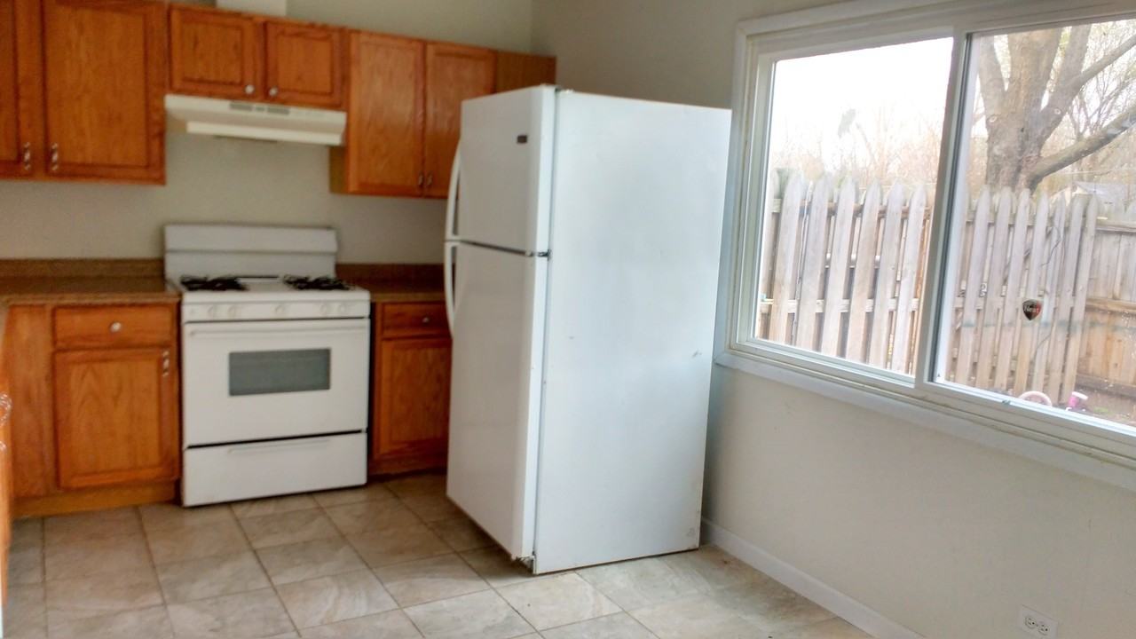 1851 Mckool Ave - Photo 6 of 11