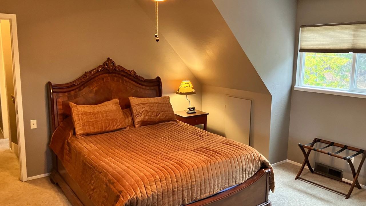 3565 Needle Peak Rd - Photo 4 of 20