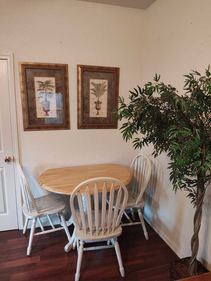 1001 Golf Dr #1 - Photo 3 of 8