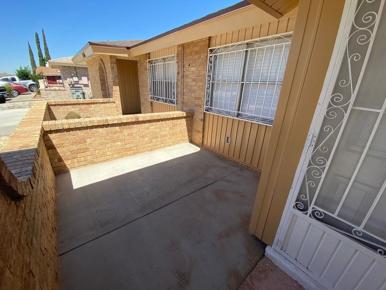 11369 Lake Loy Drive - Photo 2 of 25