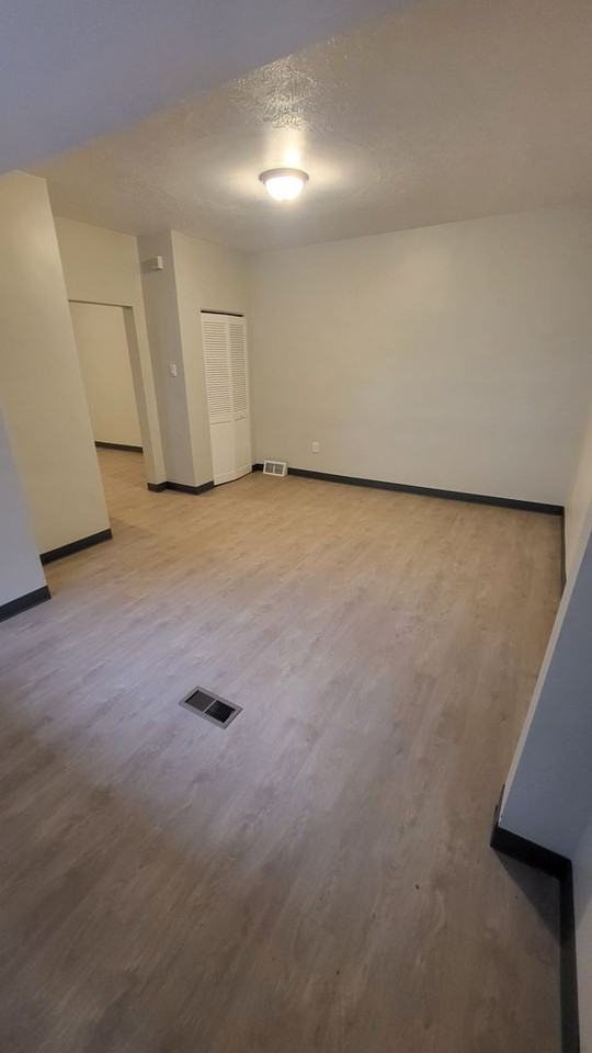 11 Lopella St - Photo 3 of 9
