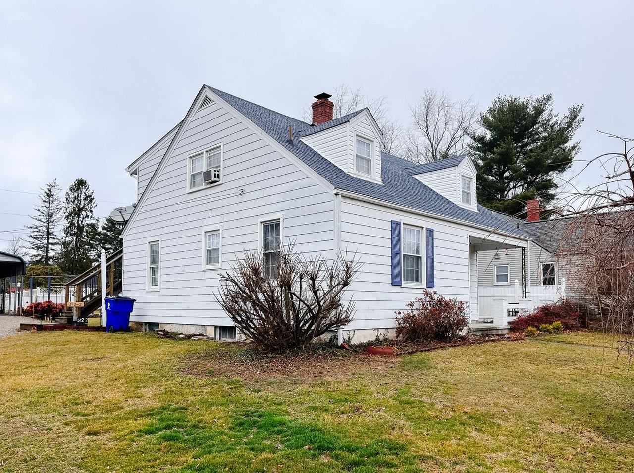 512 Fairview Ave ## 2 - Photo 2 of 10