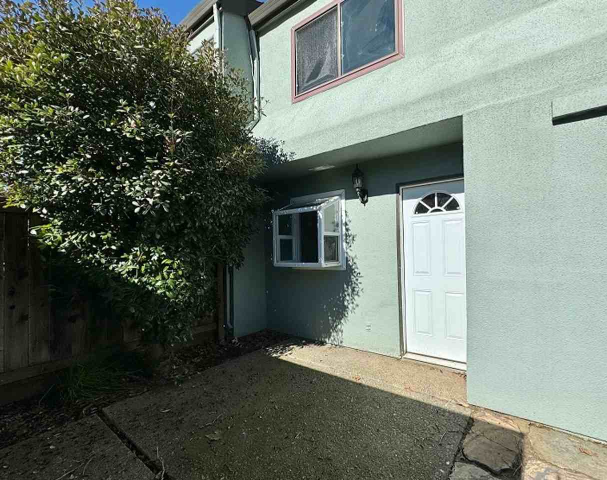 3482 Shelter Creek Dr - Photo 2 of 22