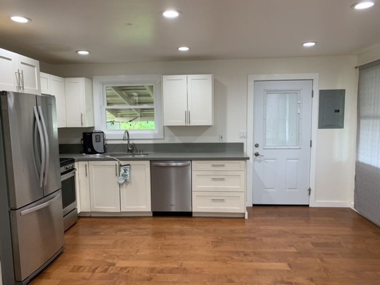 4445 Piiwai Pl - Photo 2 of 6