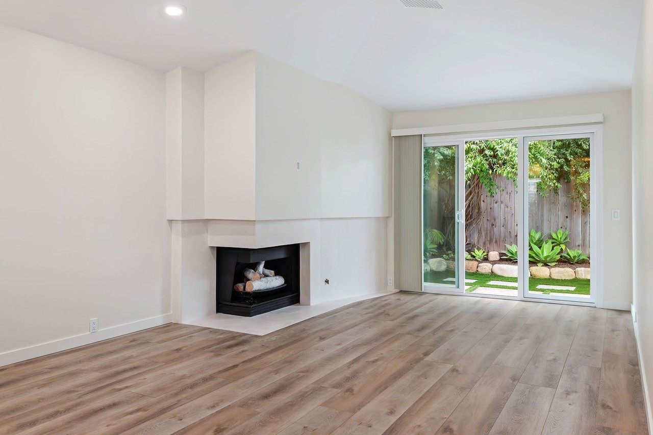 752 Casiano Dr #B - Photo 5 of 30