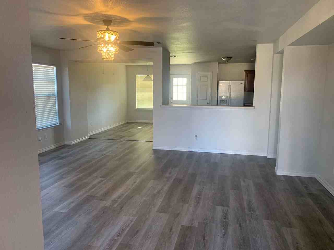 2011 Limestone Dr - Photo 4 of 19