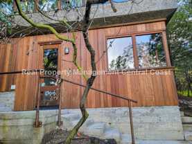 661 Oakridge Dr - Photo 1 of 1